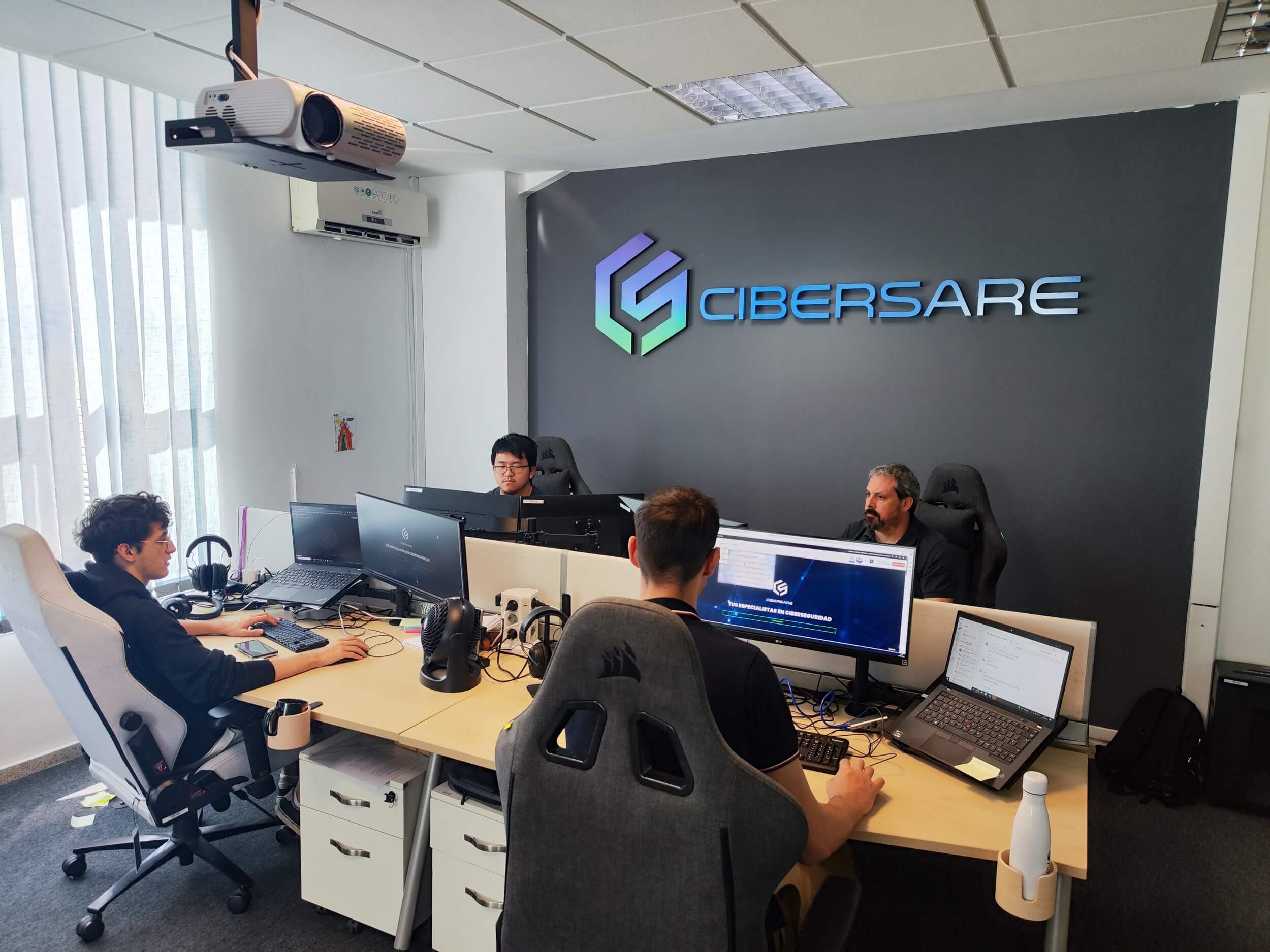 Equipo de Cibersare, empresa de ciberseguridad en Euskadi